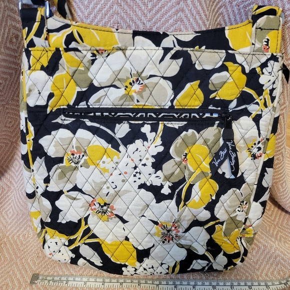 Vera Bradley Dogwood pattern crossbody - Picture 2 of 3